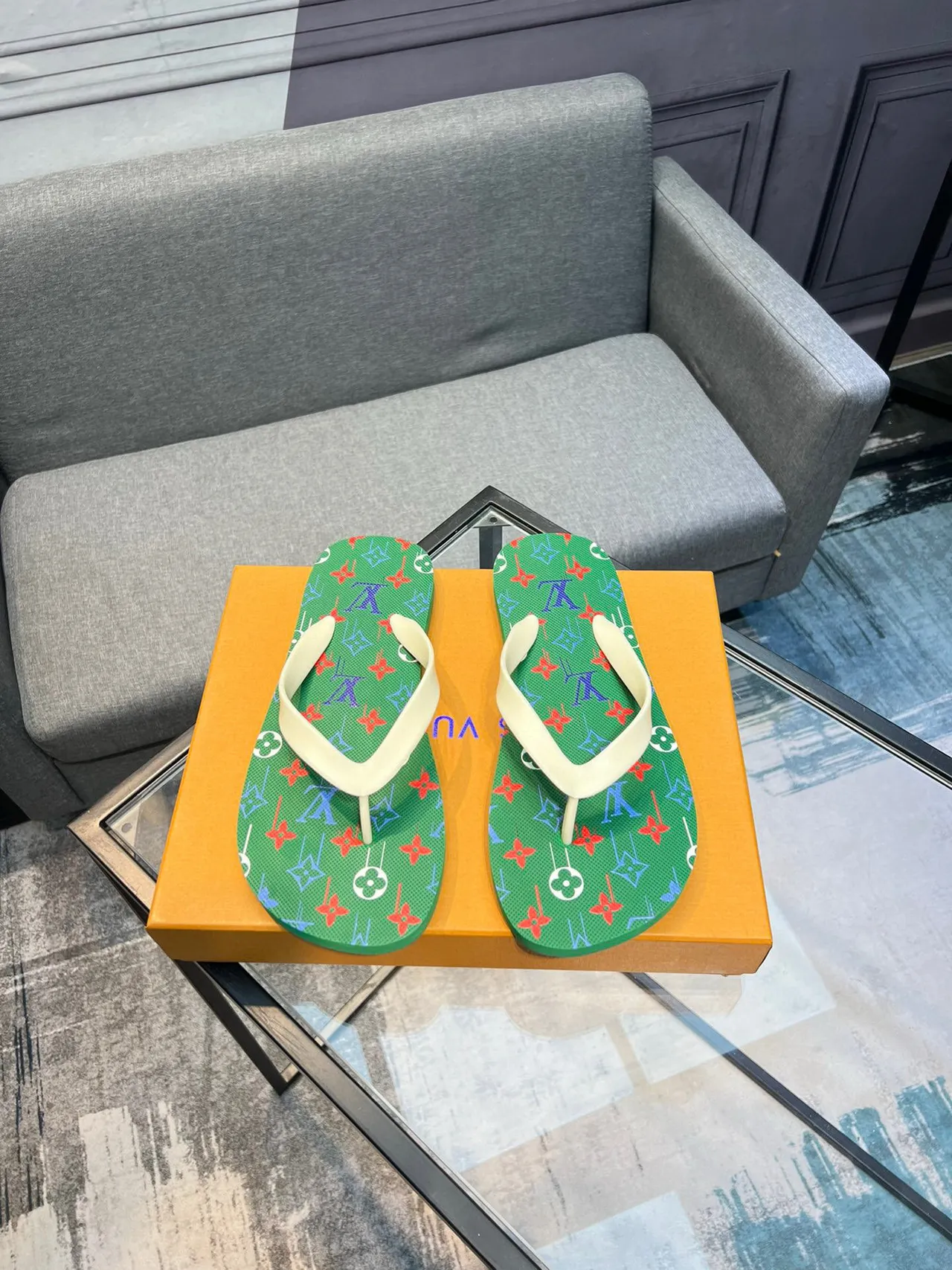 Louis Vuitton Printed Green Multicolor Flip-Flop Slippers 2