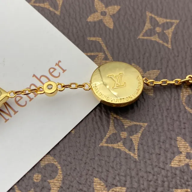 Louis Vuitton Quatrefoil Pavé Crystal Gold-Tone Bracelet 6