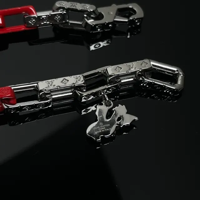 Louis Vuitton Red Silver Metal-and-Resin Chain Monogram-Engraved Hardware Bracelet 3