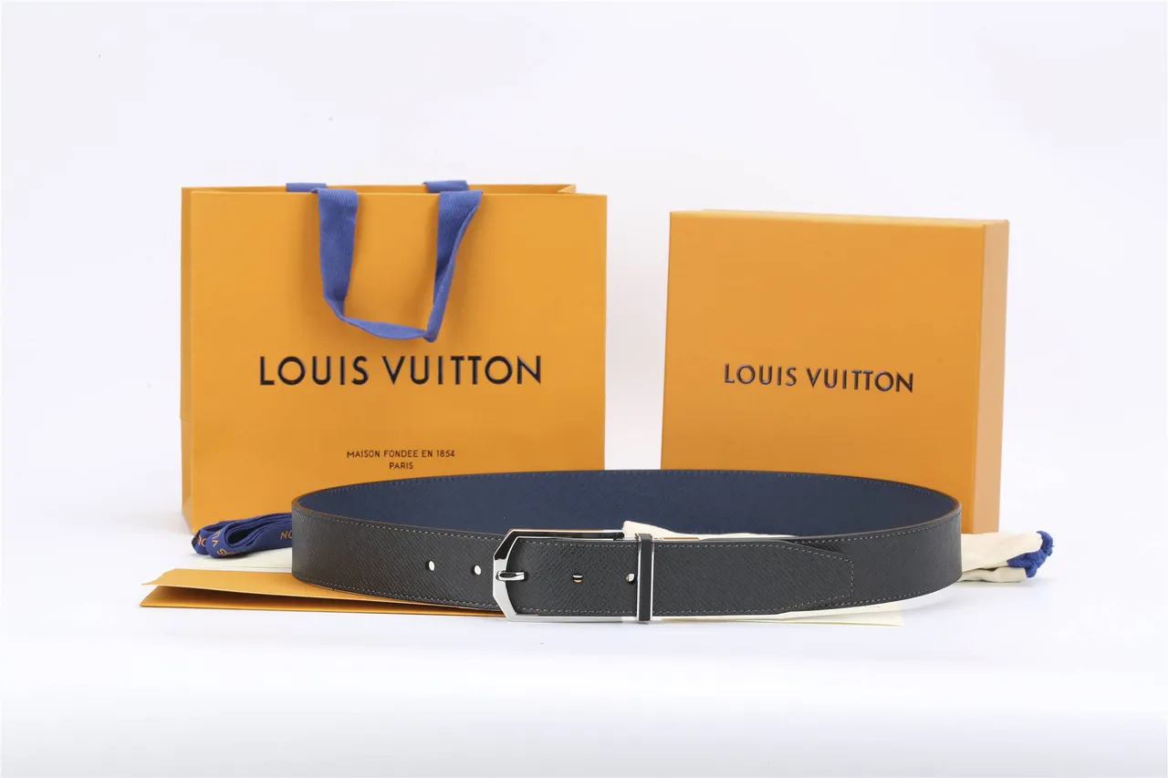 Louis Vuitton Reversible Buckle Black Textured Leather Belt 9