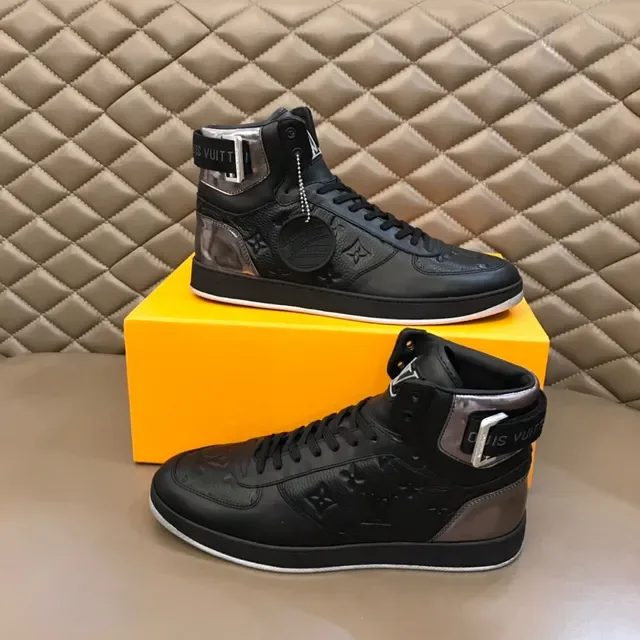 Louis Vuitton Run Away Black and Silver Metallic Lifestyle Sneakers 7