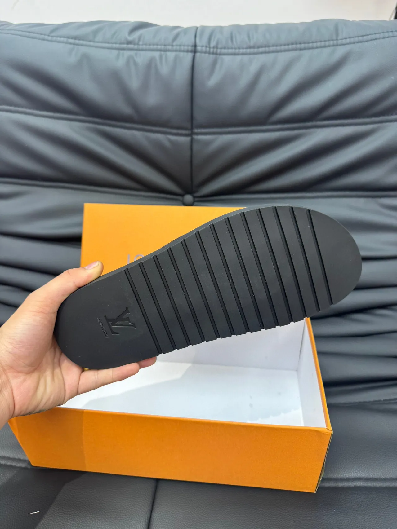 Louis Vuitton Run Away Slide Black Monogram Mesh Slipper 8