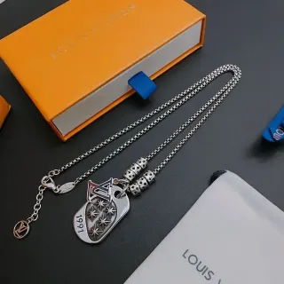 Louis Vuitton Silver Blue Curb Chain Dog-Tag Pendant Necklace