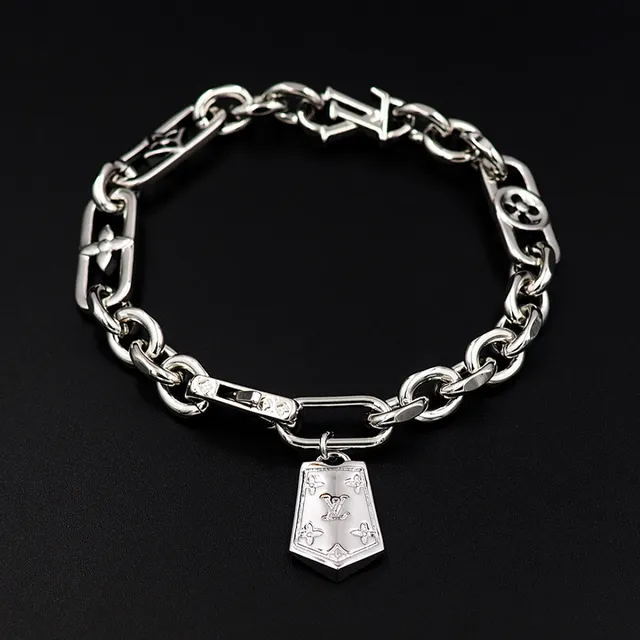 Louis Vuitton Silver Chunky Chain Monogram-Engraved Links Bracelet 2