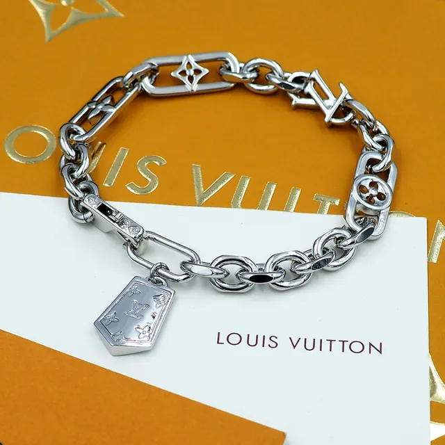 Louis Vuitton Silver Chunky Chain Monogram-Engraved Links Bracelet 9