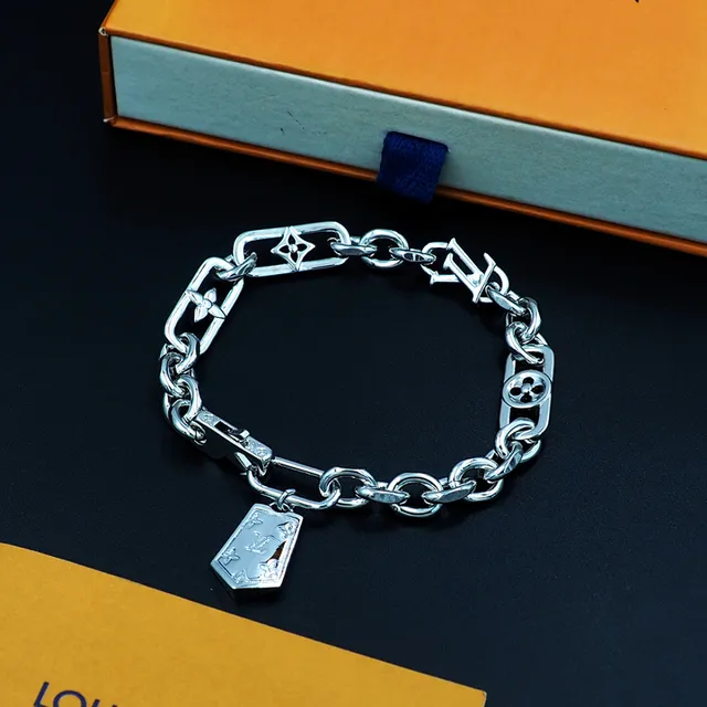 Louis Vuitton Silver Chunky Chain Monogram-Engraved Links Bracelet 11