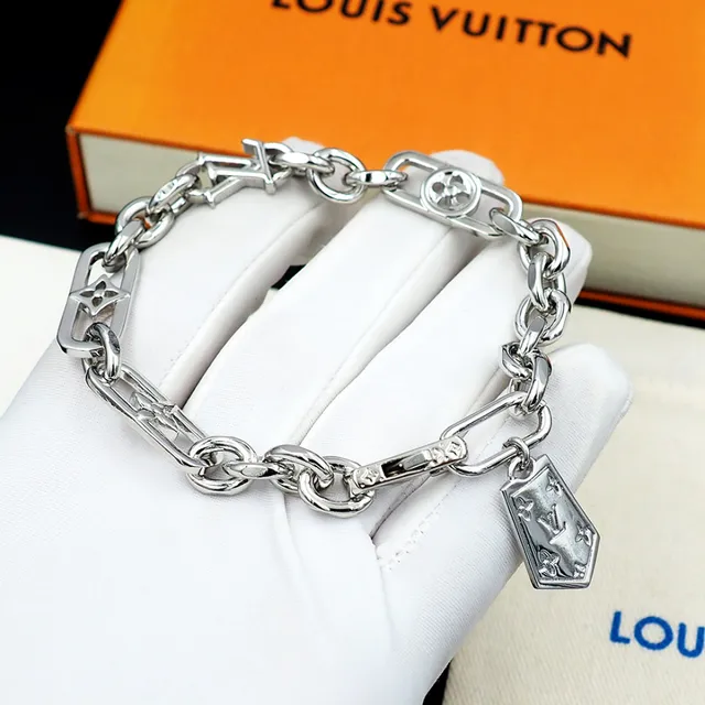 Louis Vuitton Silver Chunky Chain Monogram-Engraved Links Bracelet 12