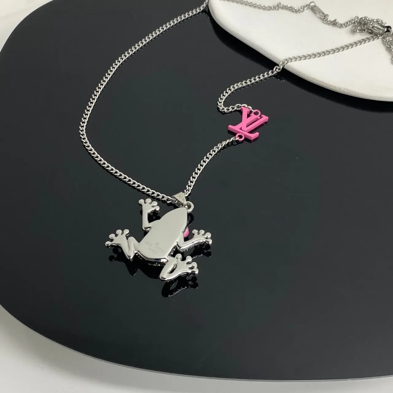 Louis Vuitton Silver Green Crystal-Embellished Frog Pendant Enamel LV Monogram Charm Necklace 2