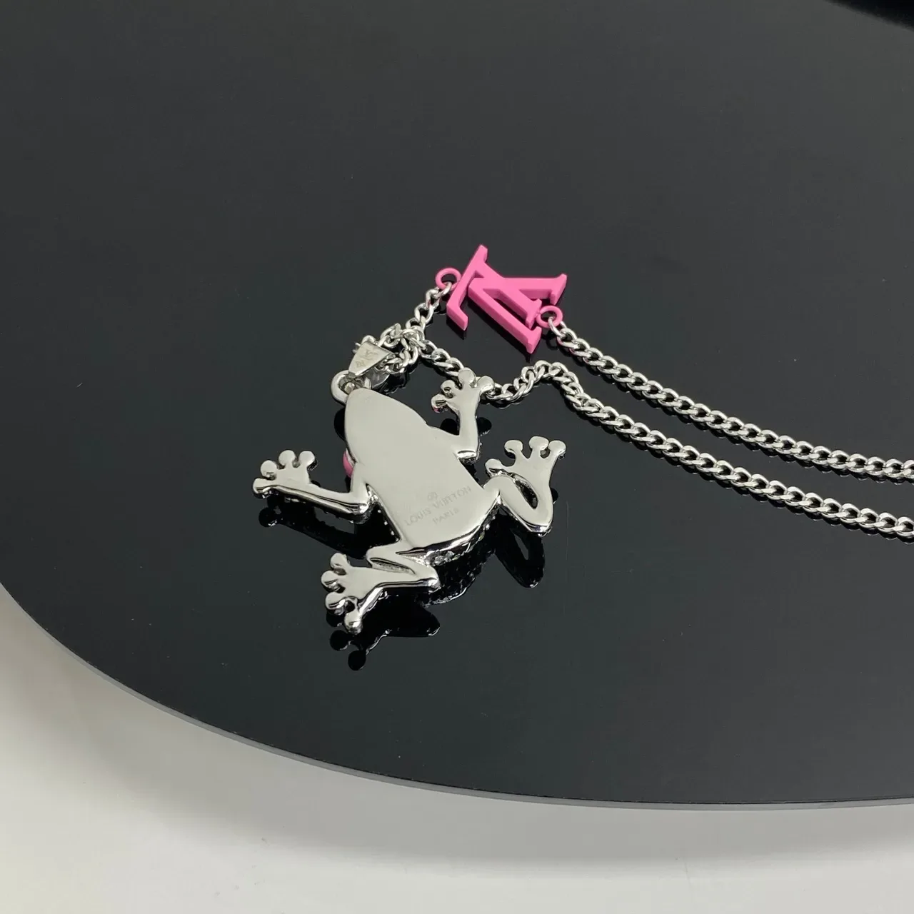 Louis Vuitton Silver Green Crystal-Embellished Frog Pendant Enamel LV Monogram Charm Necklace 3