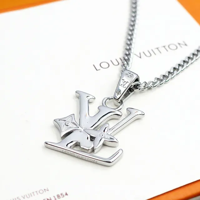 Louis Vuitton Silver Metal Monogram-Integrated Pendant Necklace 2