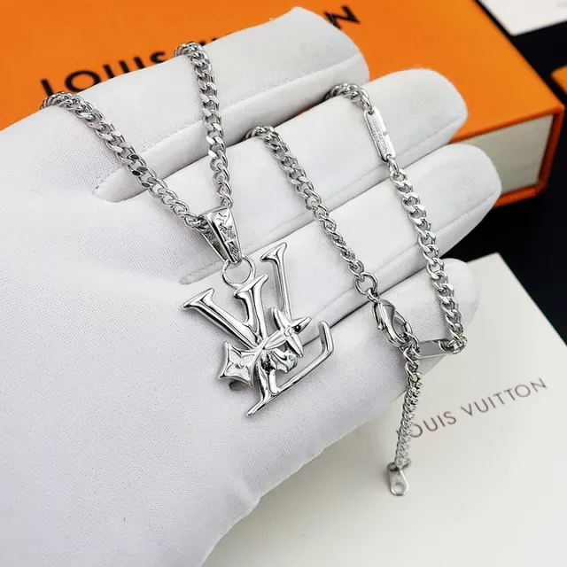 Louis Vuitton Silver Metal Monogram-Integrated Pendant Necklace 7