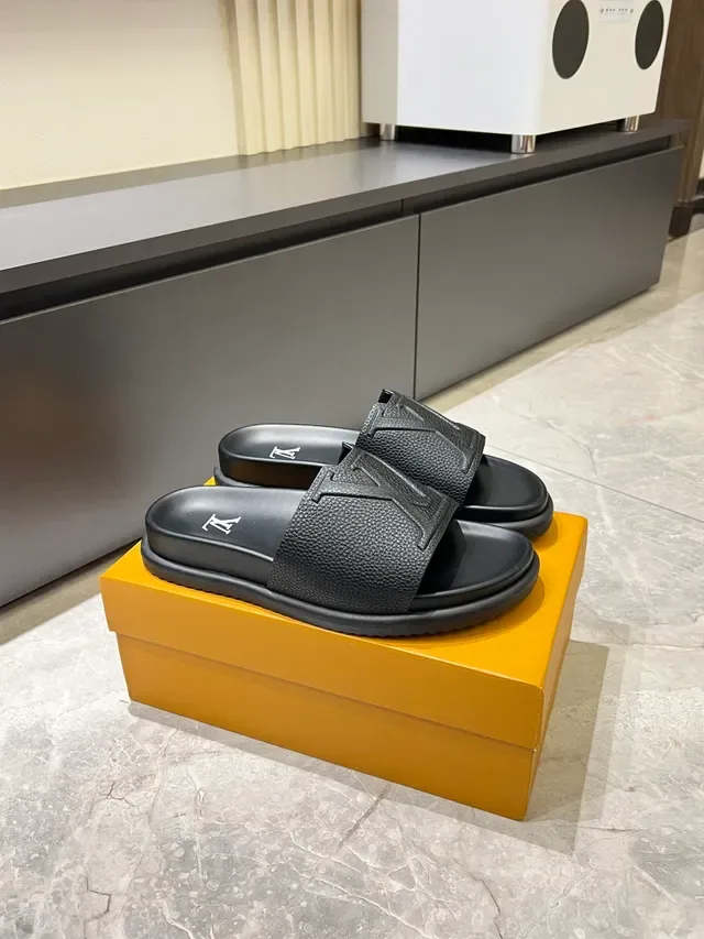 Louis Vuitton Slide Navy Black Molded Rubber Sole Embossed Monogram Strap Slippers 15