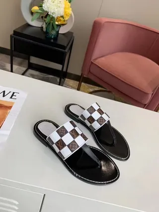 Louis Vuitton Slipper Black White Checkerboard Monogram Strap Flat Thong Sole Slippers 4