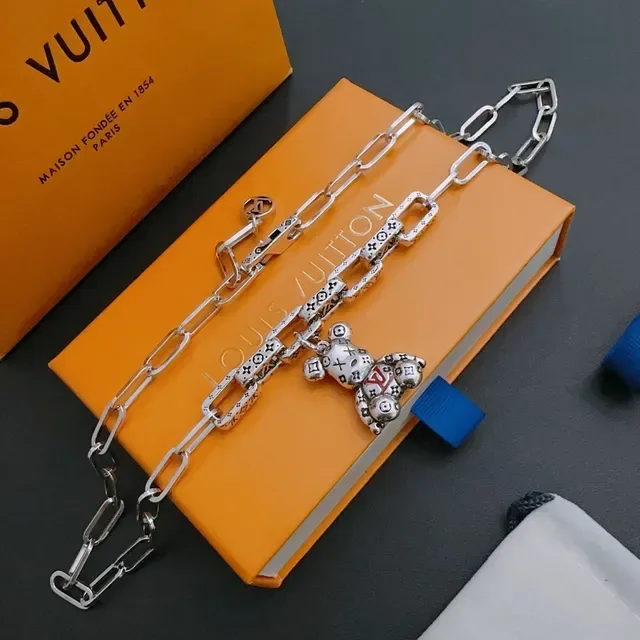 Louis Vuitton Teddy Bear Monogram Silver Chain Necklace 6
