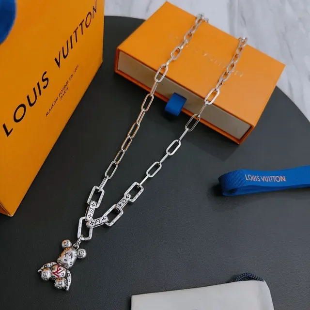 Louis Vuitton Teddy Bear Monogram Silver Chain Necklace 8