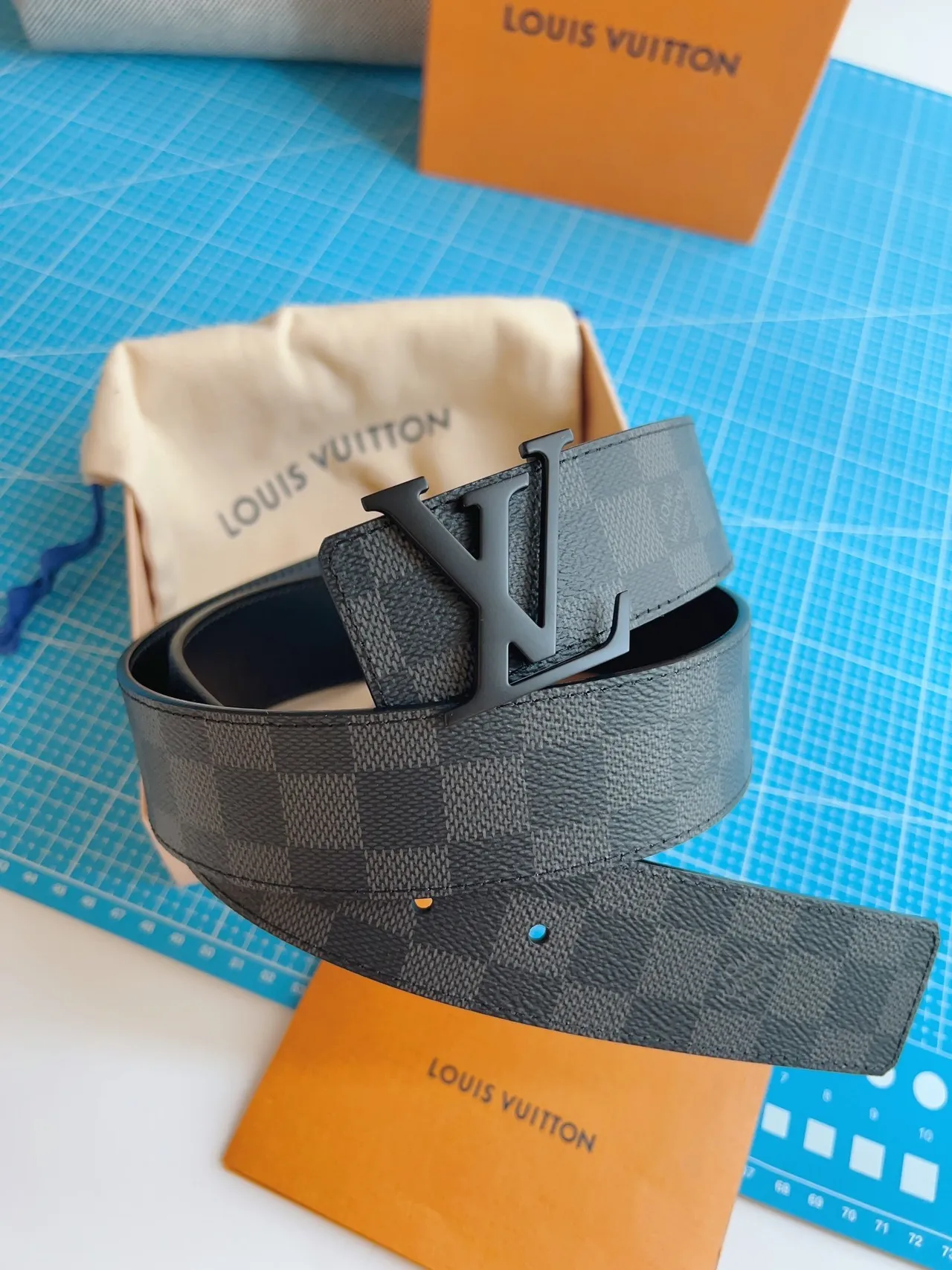 Louis Vuitton Turn-Lock Belt Gray Black Damier Graphite Canvas Reversible Leather Belt 2