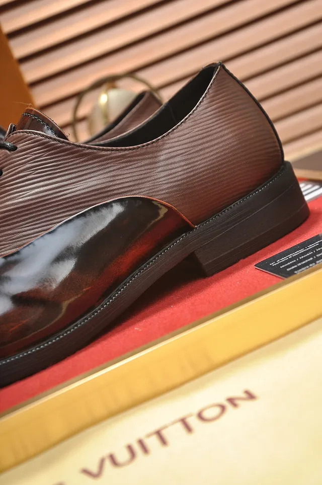 Louis Vuitton Chaussures Oxford Marron Bicolore Brillantes 2