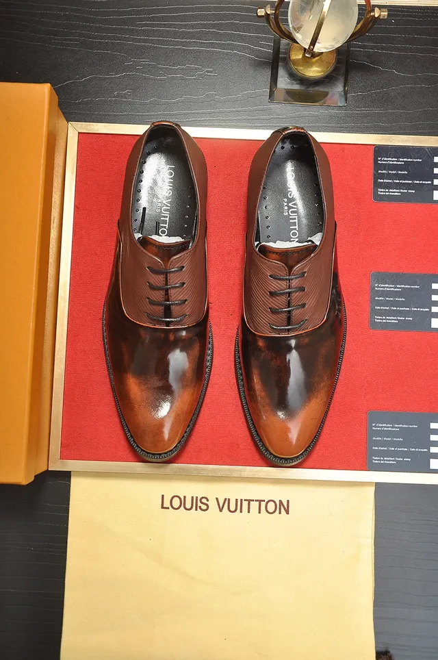 Louis Vuitton Chaussures Oxford Marron Bicolore Brillantes 5