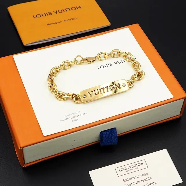 Louis Vuitton Vuitton Plaque Gold-Tone Chain Bracelet 6
