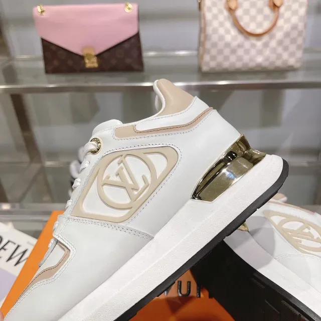 Louis Vuitton Blancs Beige Cuir Supérieur Panneaux Contrastés Lifestyle Sneakers 8