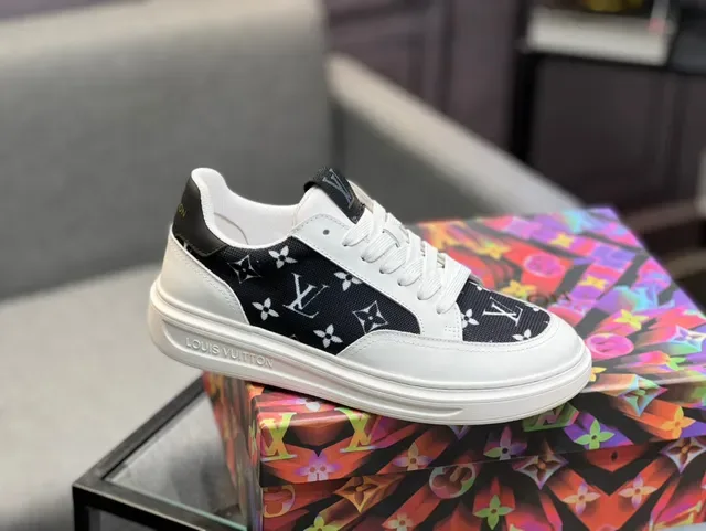 Louis Vuitton White Black Monogrammed Textile Panels Leather Upper Lifestyle Sneakers 9
