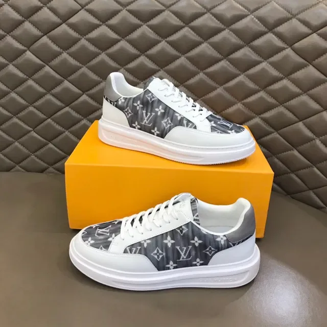 Louis Vuitton White Gray Monogram-Print Panel Leather Overlays Lifestyle Sneakers 3