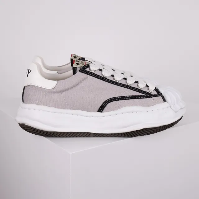Maison Margiela Gray White Oversized Sculpted Midsole Ribbed Rubber Toe Cap Lifestyle Sneakers 3