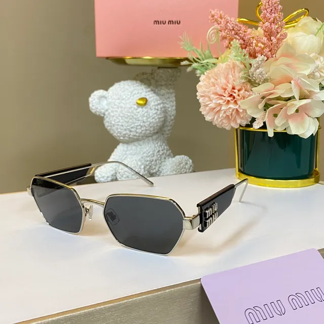 Miu Miu Angular Hexagonal Gold-Tone Tortoiseshell Temple Sunglasses 5