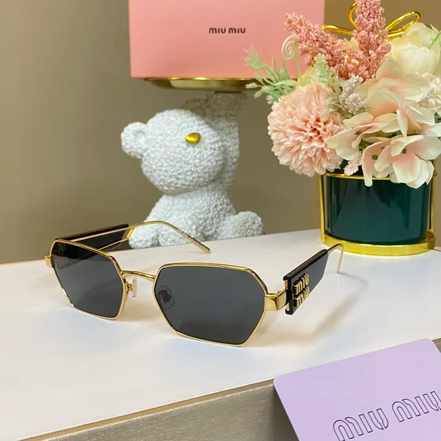 Miu Miu Angular Hexagonal Gold-Tone Tortoiseshell Temple Sunglasses 9