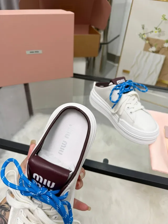 Miu Miu Wander blanc bleu semelle plateforme lacets bicolores sneakers lifestyle 3