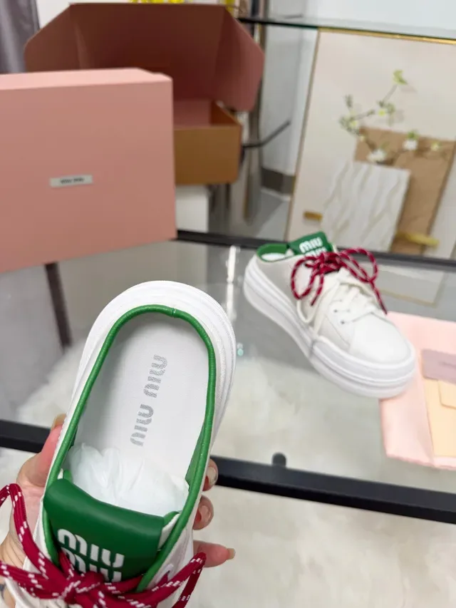 Miu Miu Wander Blanc Vert Rouge Lacets doubles Style de vie Sneakers 3