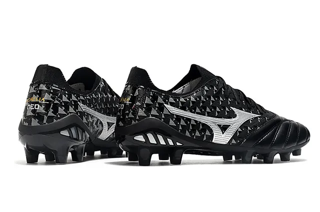 Mizuno Black Silver Quilted Toe Cap Geometric Triangle Print Firm-Ground Soccer Shoes 7