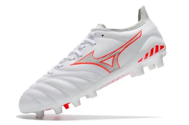 Mizuno أبيض أحمر منخفض القطع مقوى vamp أرض صلبة أحذية كرة القدم 3