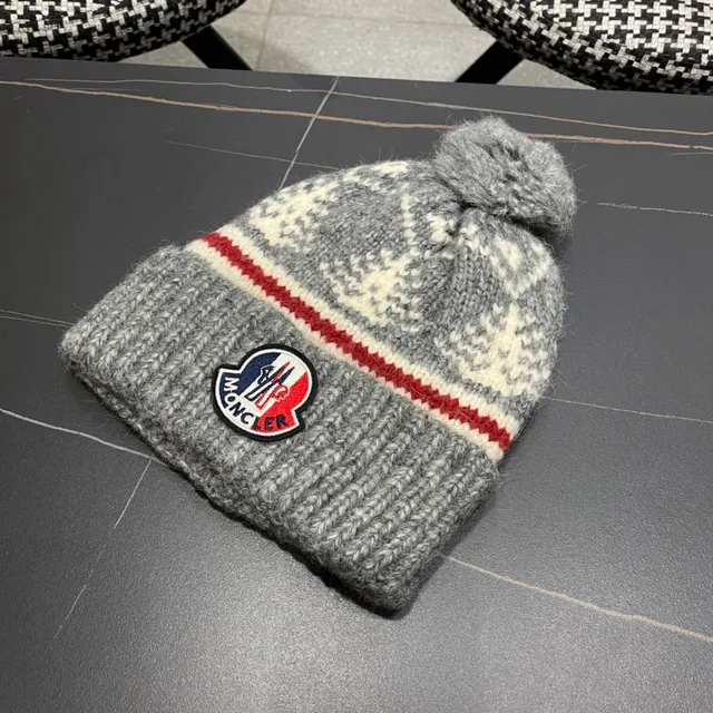 Moncler Ribbed Knit Heather Gray Beanie 5
