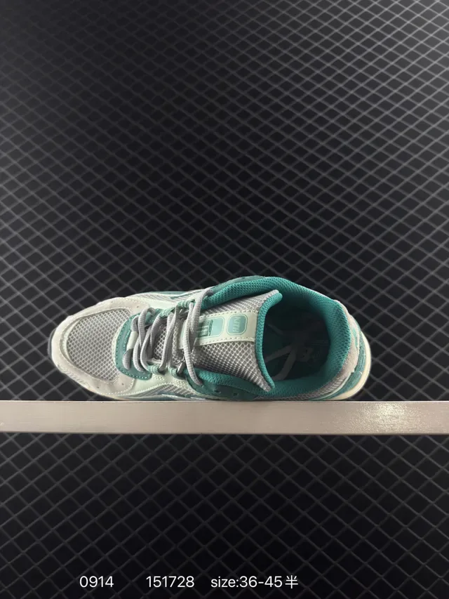 New Balance 204L Low-Top Semelle Fine Sneakers Lifestyle 2