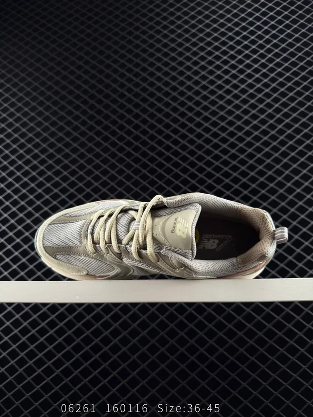 New Balance 530 Beige y Verde Claro Zapatillas con suela gruesa 3