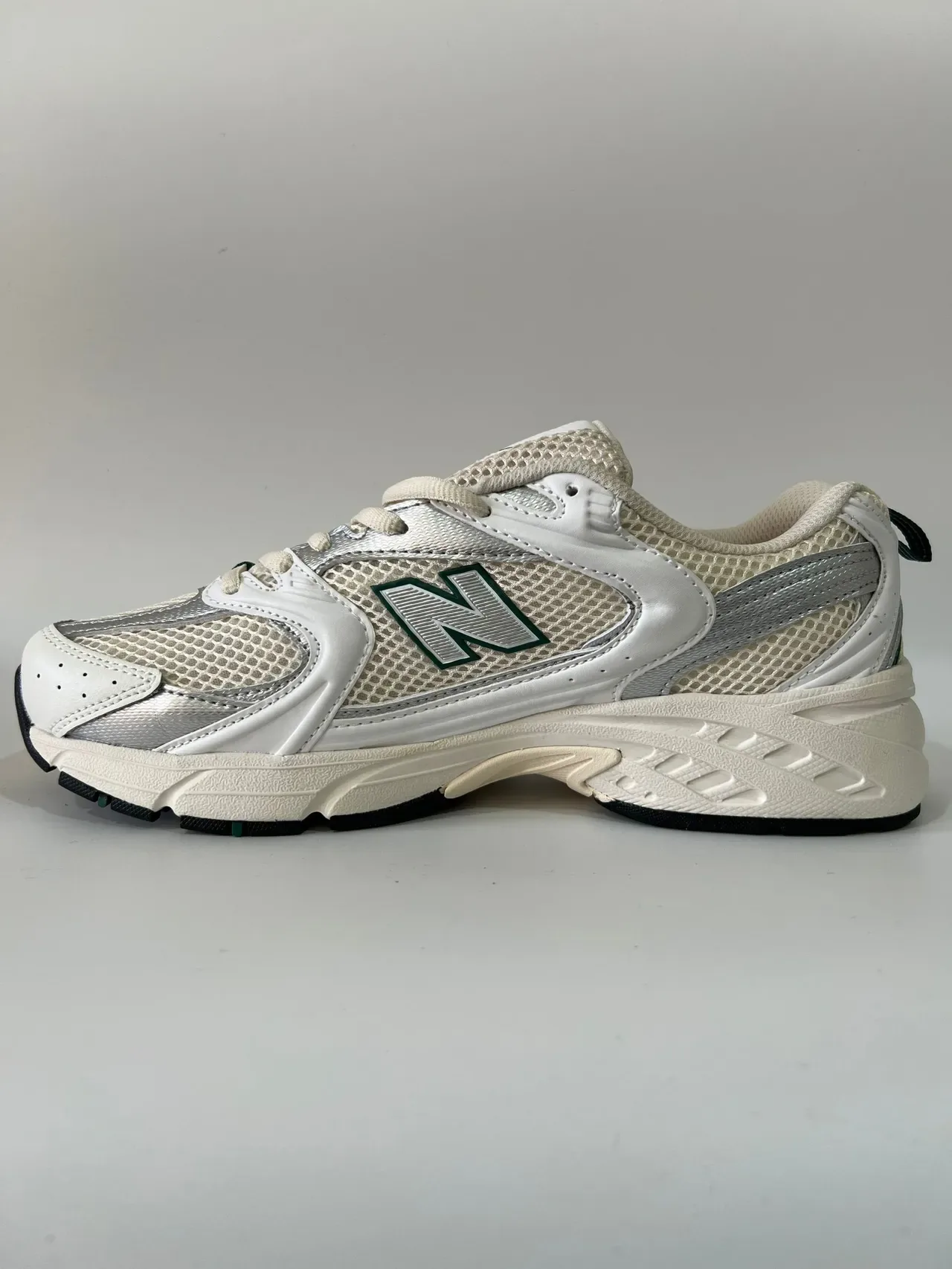 New Balance 530 Tênis Lifestyle Branco Bege Verde 6