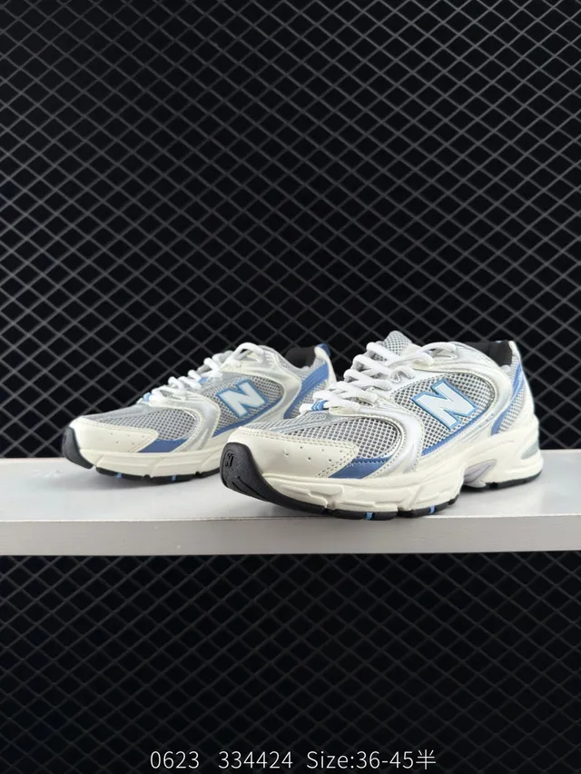 New Balance 530 Tênis Brancos Azuis com Malha em Camadas Chunky 2
