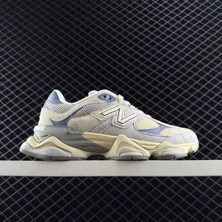 New Balance 9060 米色和浅蓝色厚底运动鞋