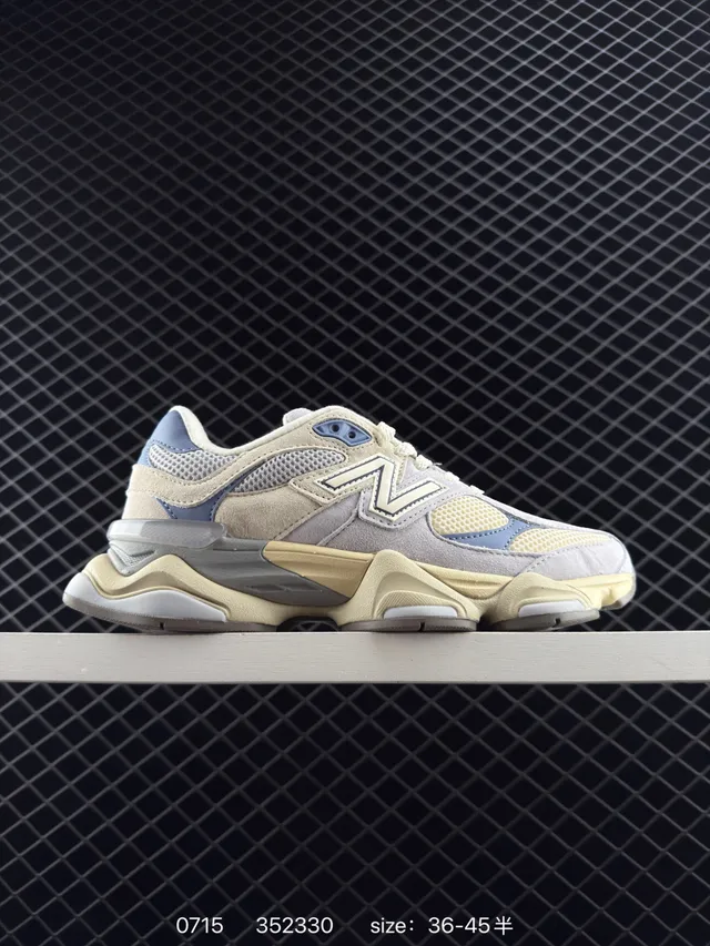 New Balance 9060 Beige et Bleu Clair Sneakers Chunky 6