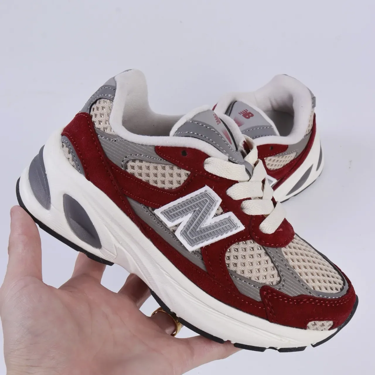 New Balance 9060 Tênis Lifestyle Preto e Branco 4