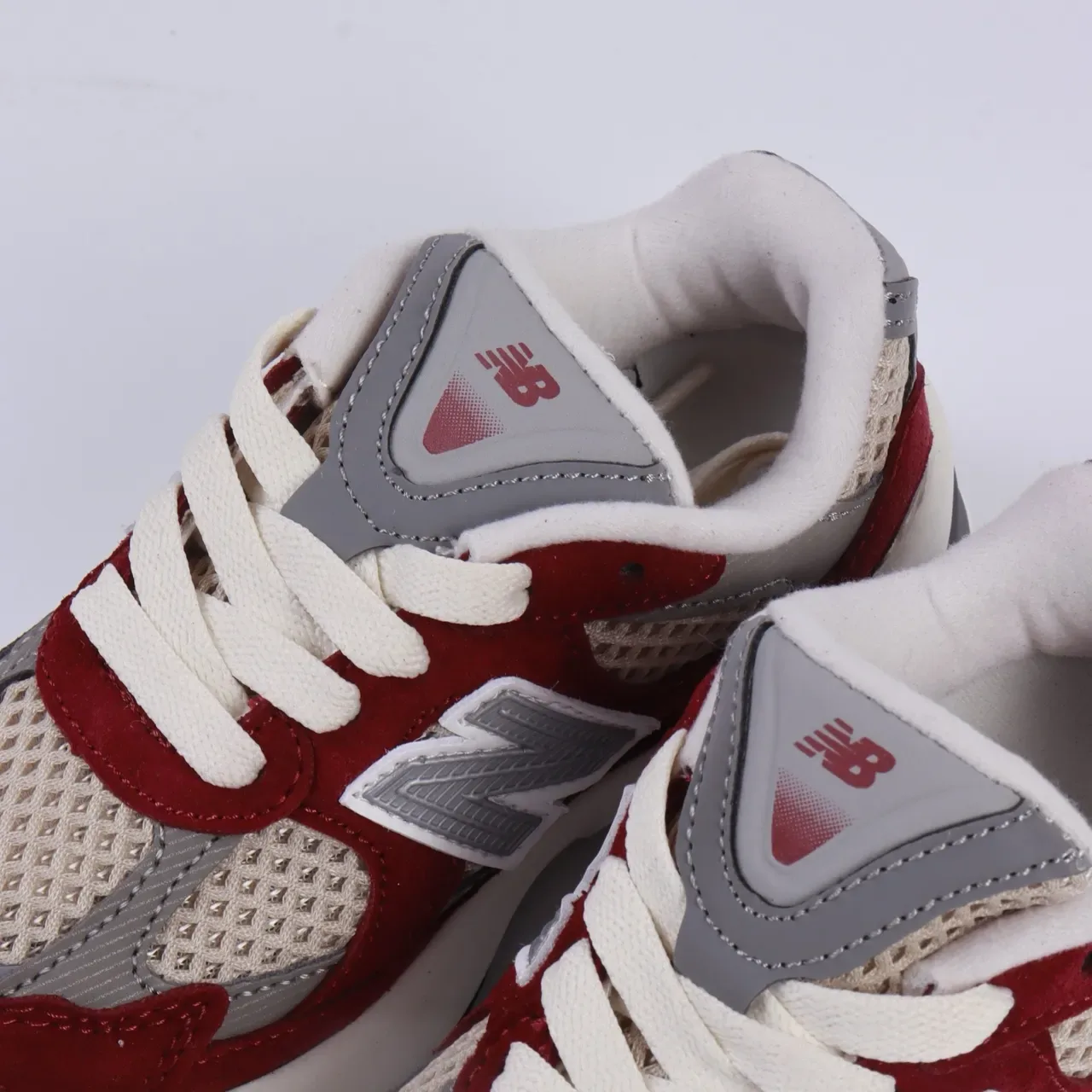 New Balance 9060 Tênis Lifestyle Preto e Branco 7