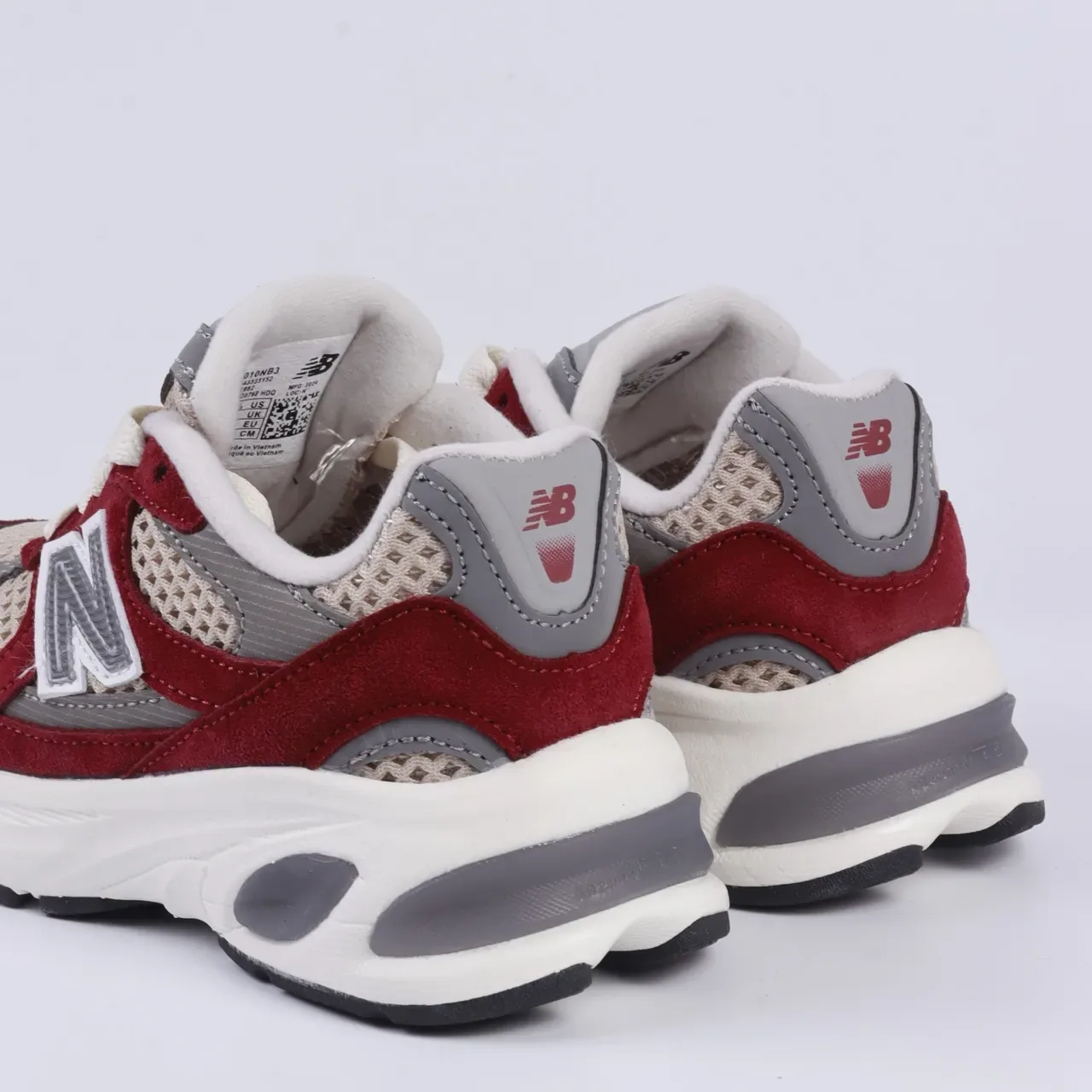 New Balance 9060 Tênis Lifestyle Preto e Branco 8