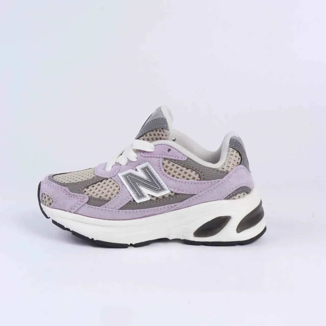 New Balance 9060 Tênis Lifestyle Preto e Branco 20