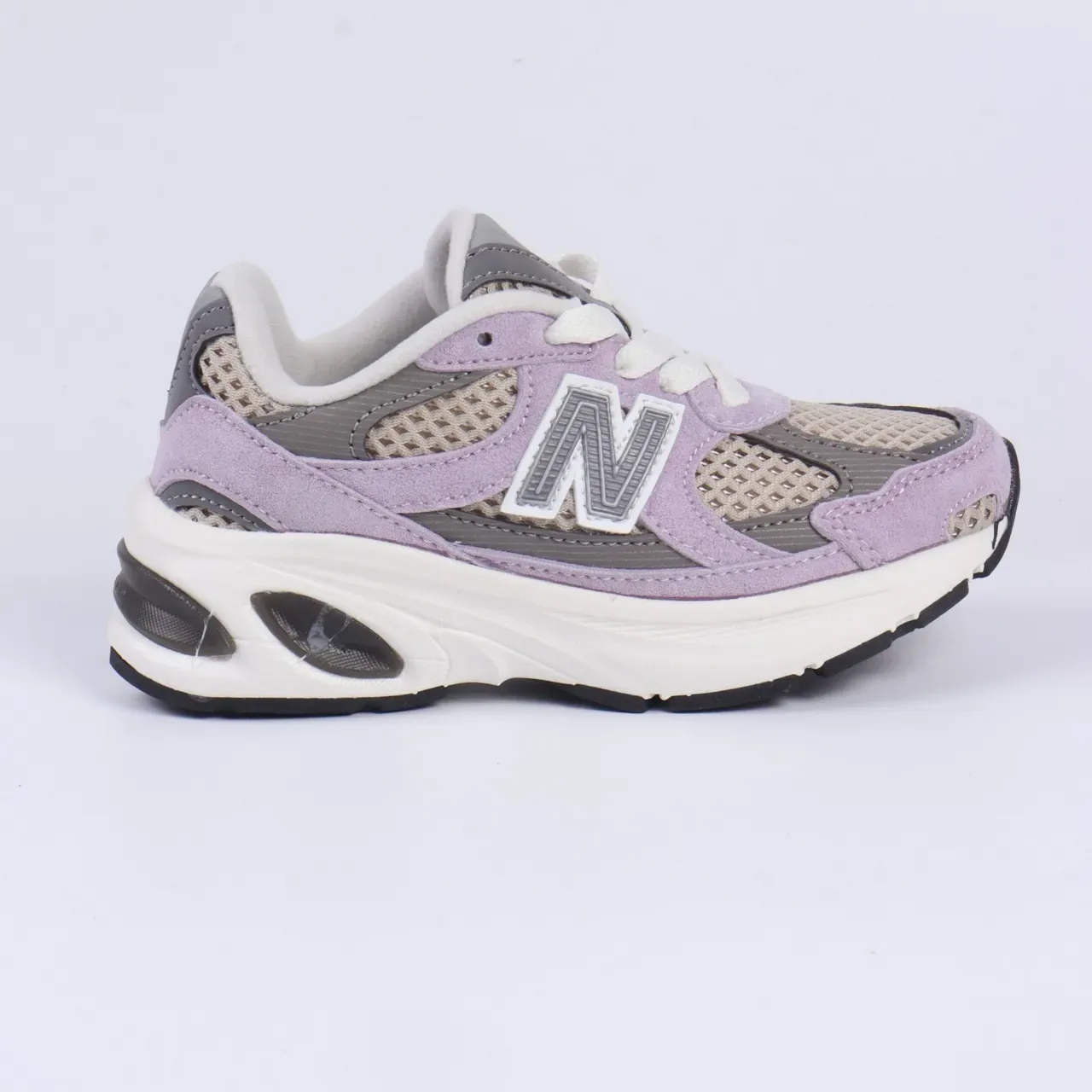 New Balance 9060 Tênis Lifestyle Preto e Branco 22
