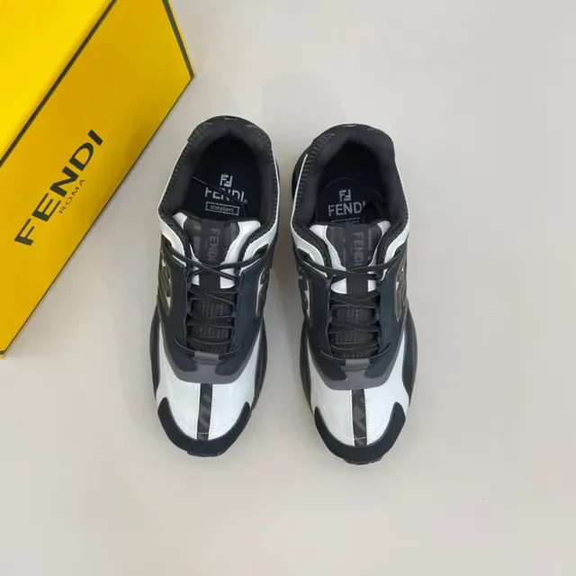 New Balance 9060 Navy et Blanc Lifestyle Sneakers 8