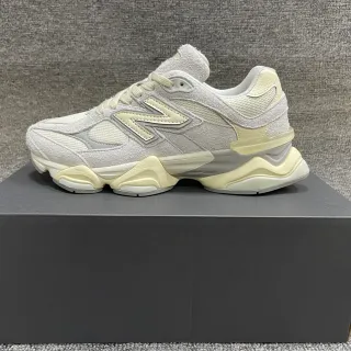 New Balance 9060 Off-White و رمادي حذاء رياضي سميك
