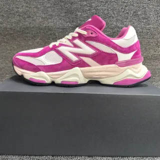 New Balance 9060 أحذية رياضية وردية وبيضاء سميكة