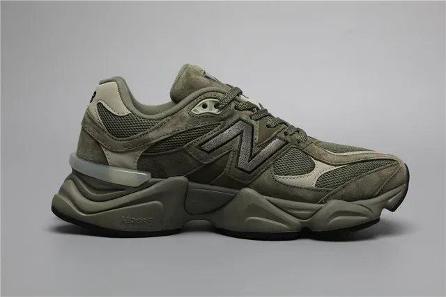 New Balance Verde Ejército Beige Chunky Suela media multicapa Parte superior mixta de ante y malla Zapatillas lifestyle 8