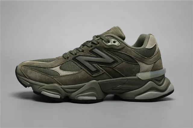 New Balance Verde Ejército Beige Chunky Suela media multicapa Parte superior mixta de ante y malla Zapatillas lifestyle 9